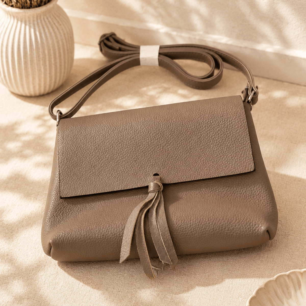 FL8044 veske imitert skinn - taupe