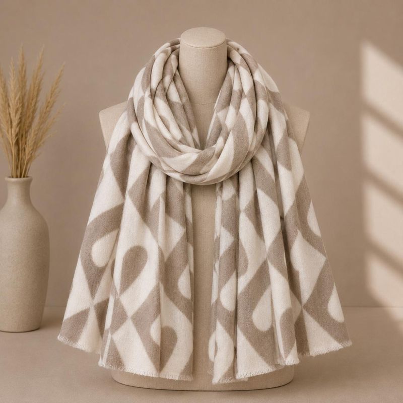 RE-J133 Skjerf mellomtykk viscose - beige